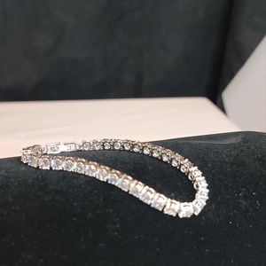 Bundle for customer marliev